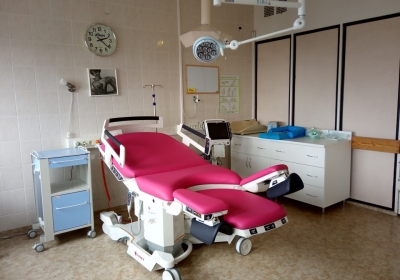 В родильный зал Нарвской больницы приобретена новая, самая современная родовая кровать!